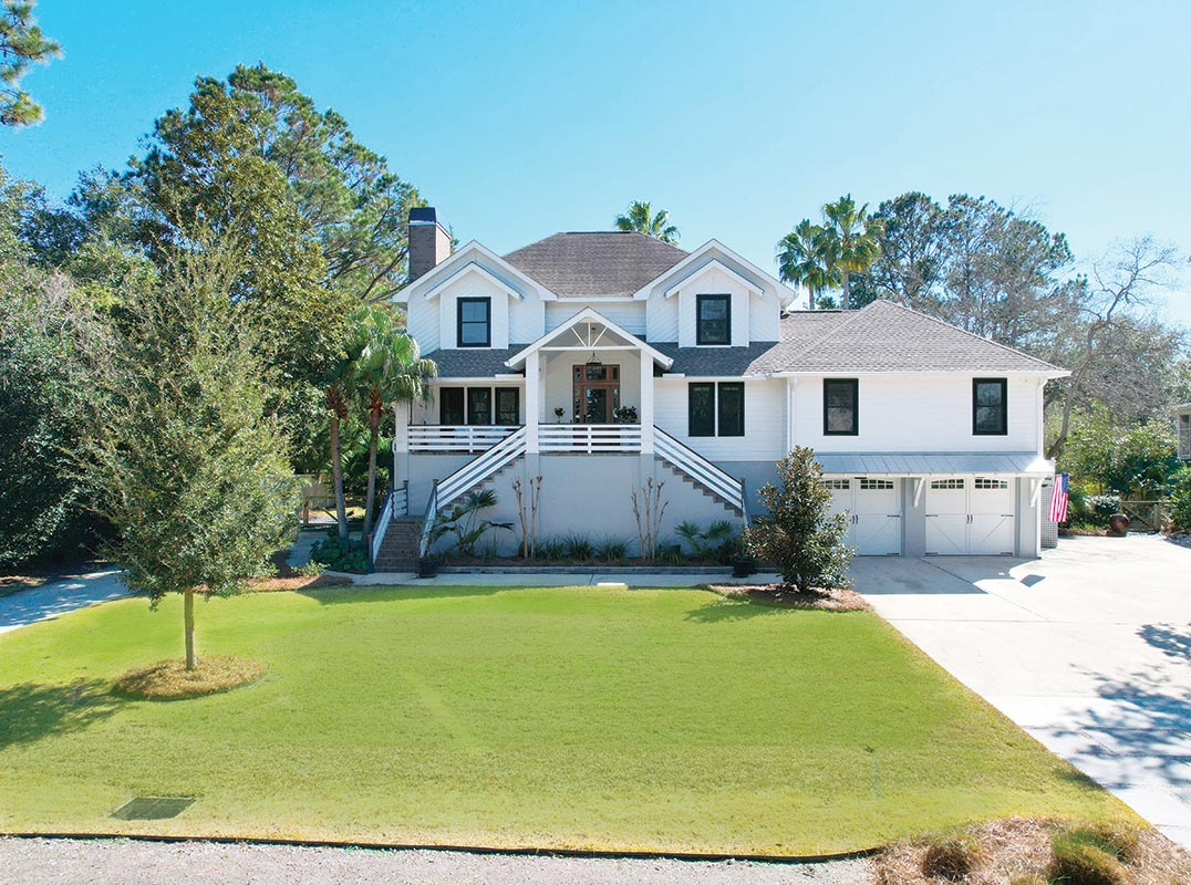 Renovated Tidal Creek Home w/ Direct Harbor Access